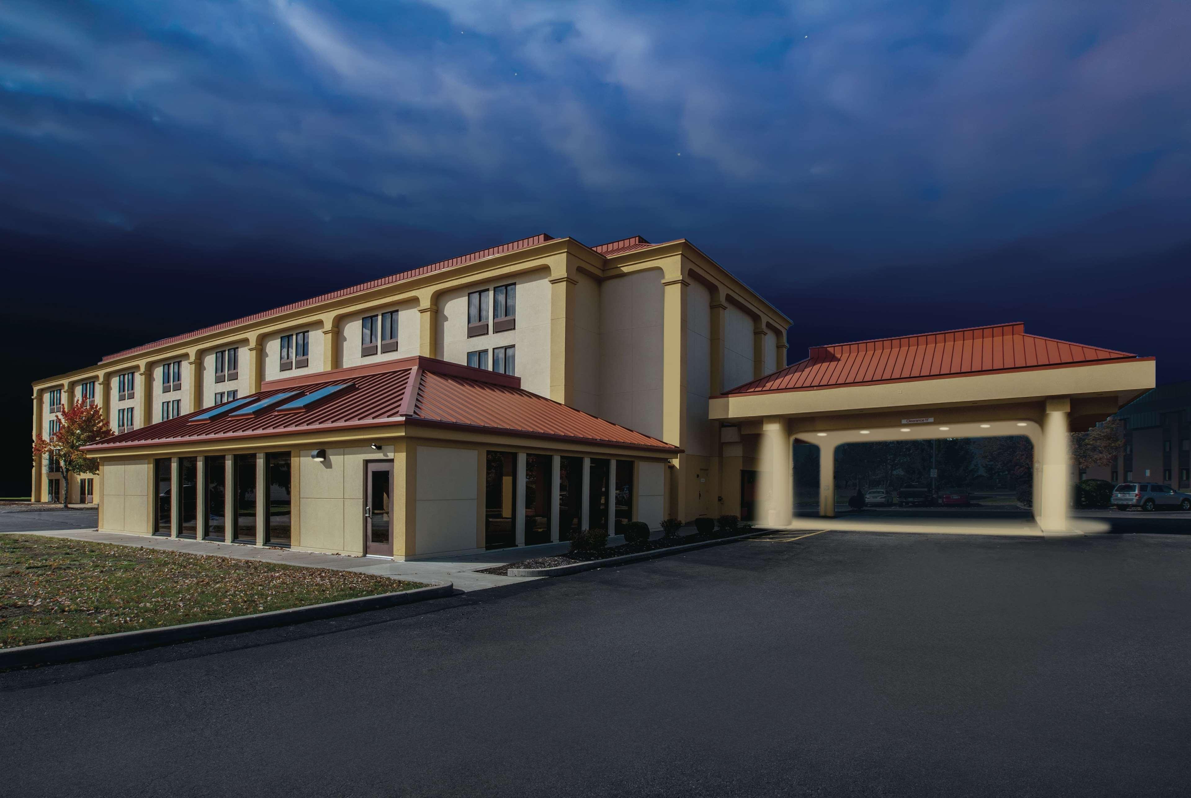 Country Inn & Suites By Radisson, Canton Near Hall Of Fame North Canton Kültér fotó